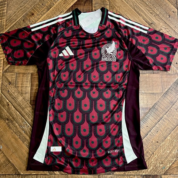 Mexico Player Version Copa America Home Jersey 2024 - Picture 4 of 4